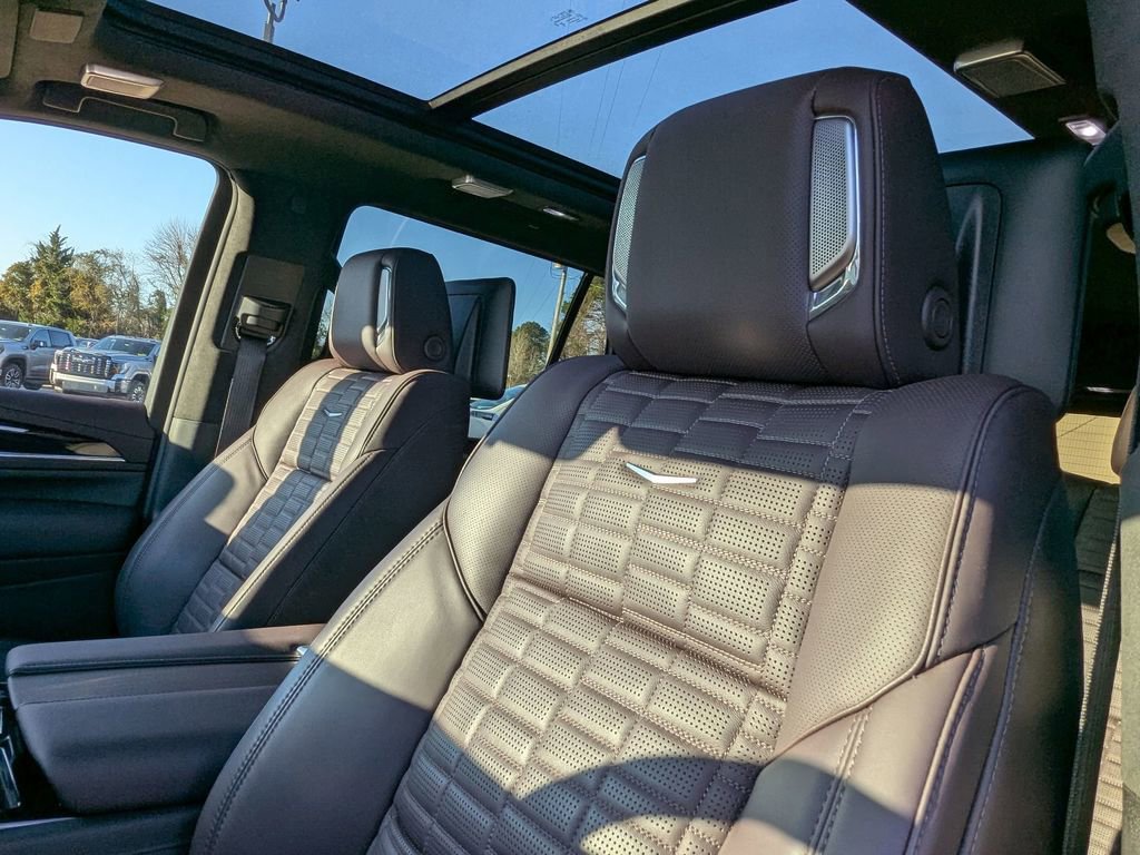 Certified 2024 Cadillac Escalade Premium Luxury Platinum image 12