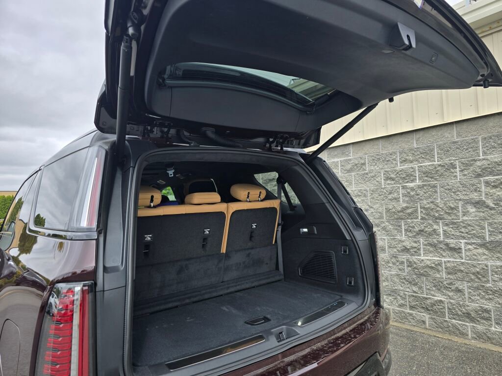 New 2026 Cadillac Escalade IQL Sport 2 image 7