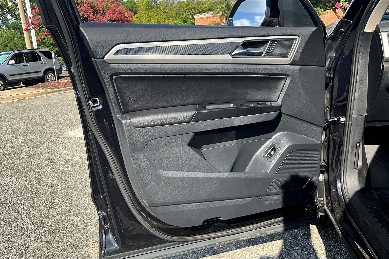 Used 2021 Volkswagen Atlas SE AWD/4WD image 18