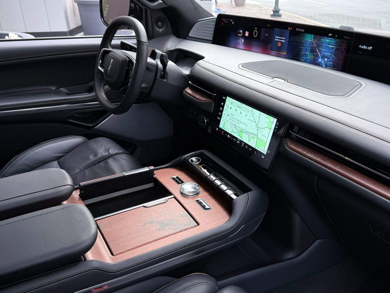 New 2025 Lincoln Navigator Black Label image 6