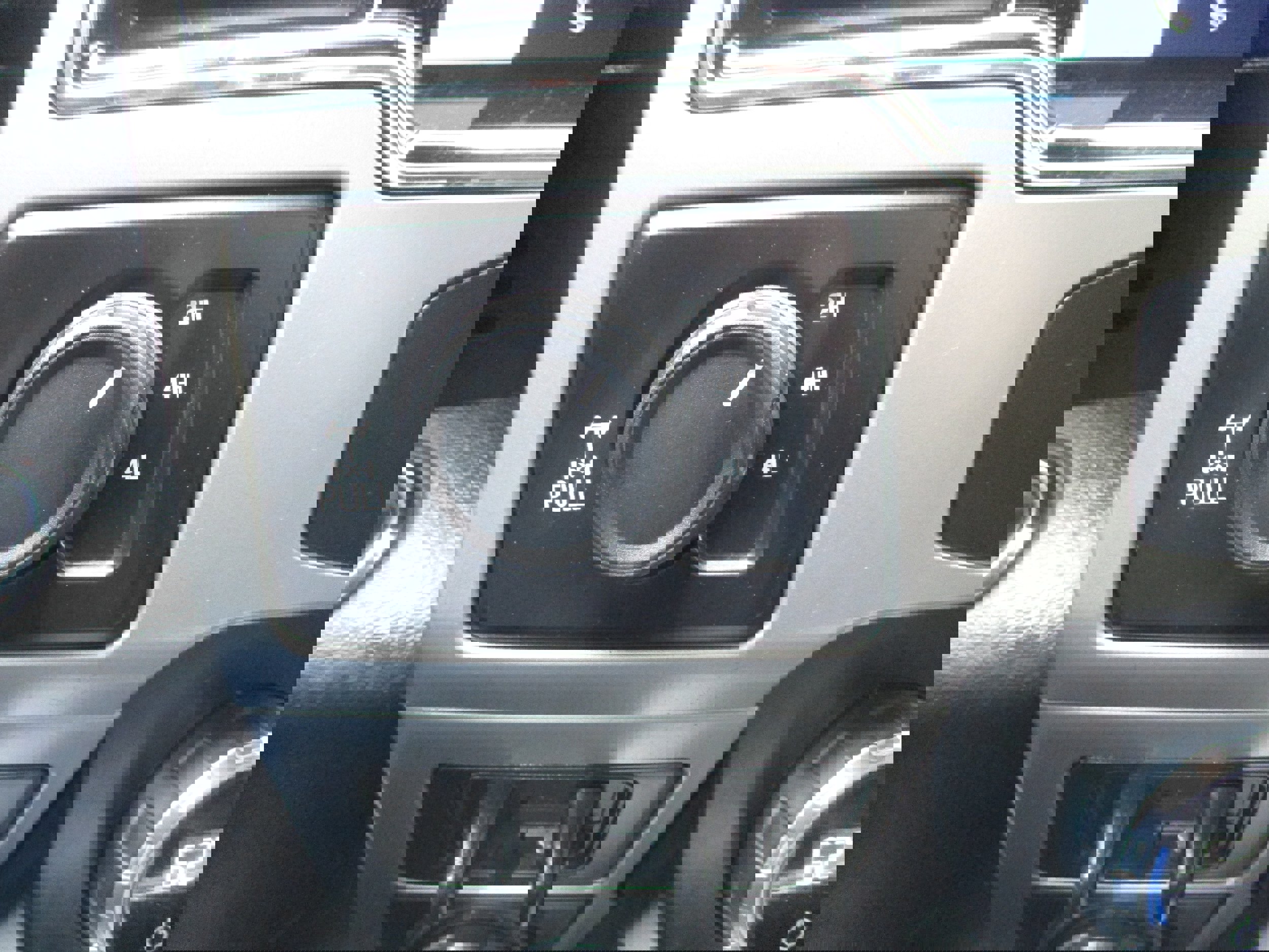 Used 2022 Ford F350 Lariat w/ Lariat Ultimate Package image 19