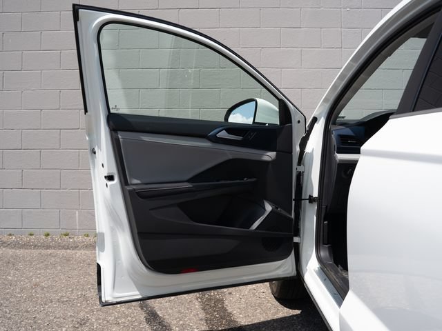 Used 2023 Volkswagen Taos S FWD image 15