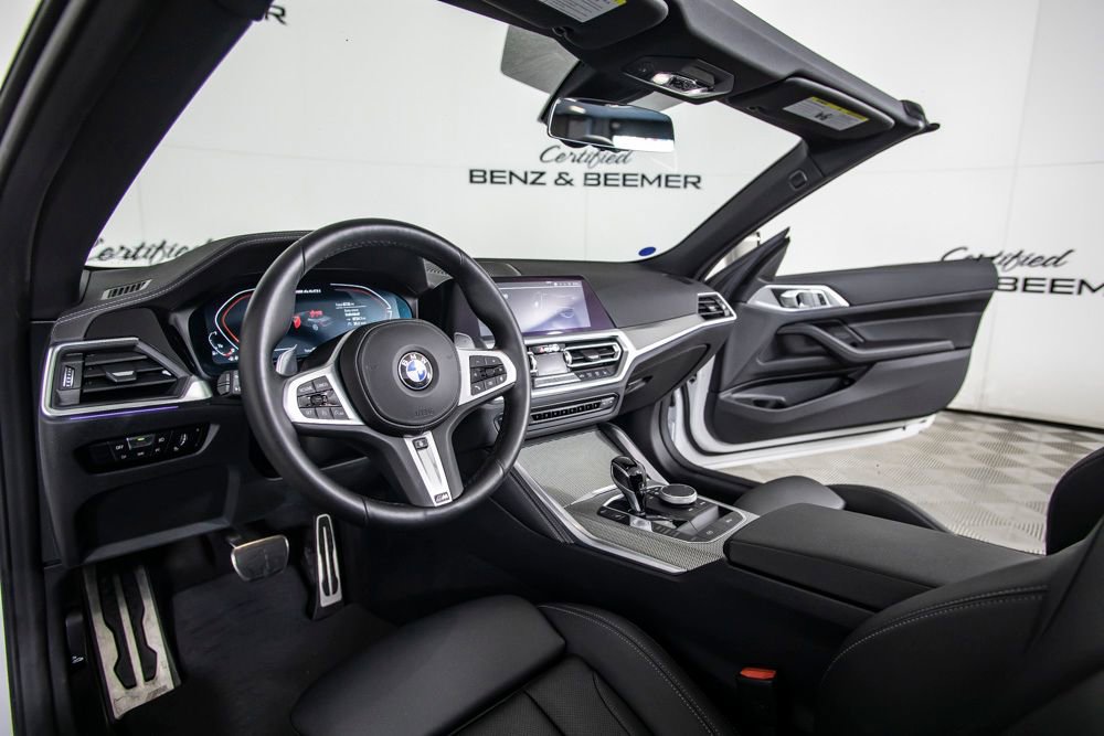 Used 2023 BMW M440i Convertible w/ Premium Package image 20