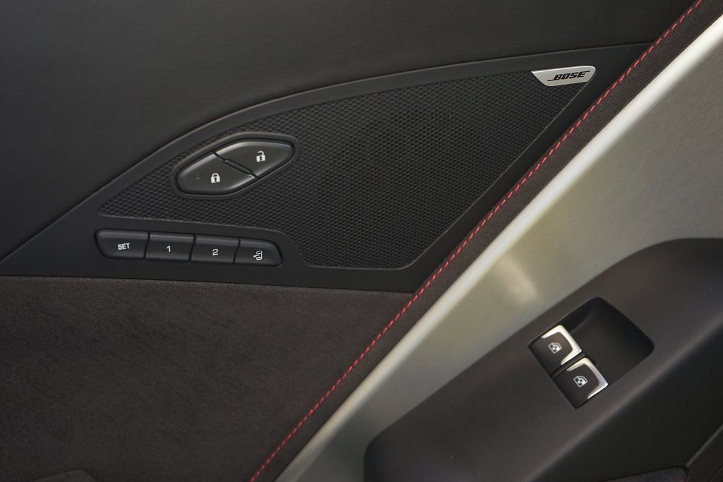 Used 2015 Chevrolet Corvette Z06 RWD image 27
