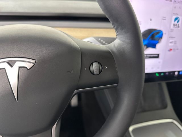 Used 2021 Tesla Model Y Long Range image 16