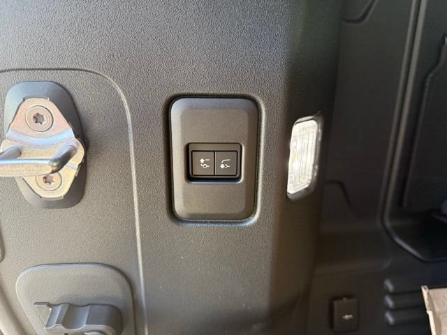 Certified 2026 Land Rover Defender 110 S AWD/4WD image 34