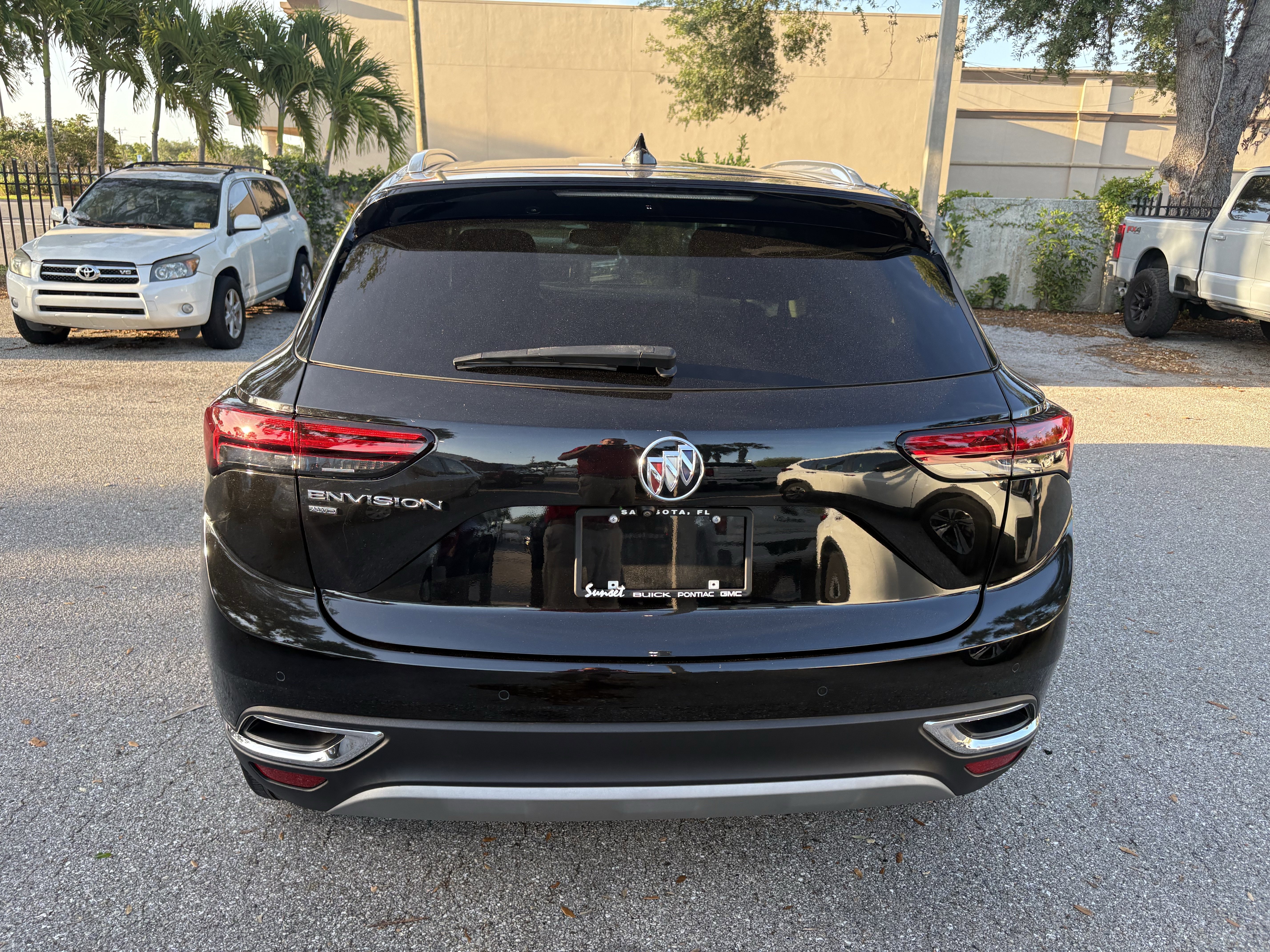 Used 2023 Buick Envision Preferred image 6