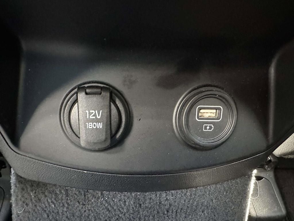 Certified 2023 Kia Sorento S image 12