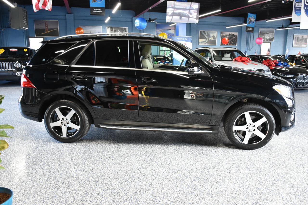 Used 2015 Mercedes-Benz ML 350 4MATIC w/ Premium 1 Package image 2