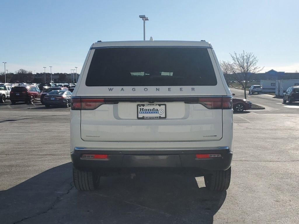 Used 2022 Jeep Wagoneer Series III w/ Premium Group I image 6