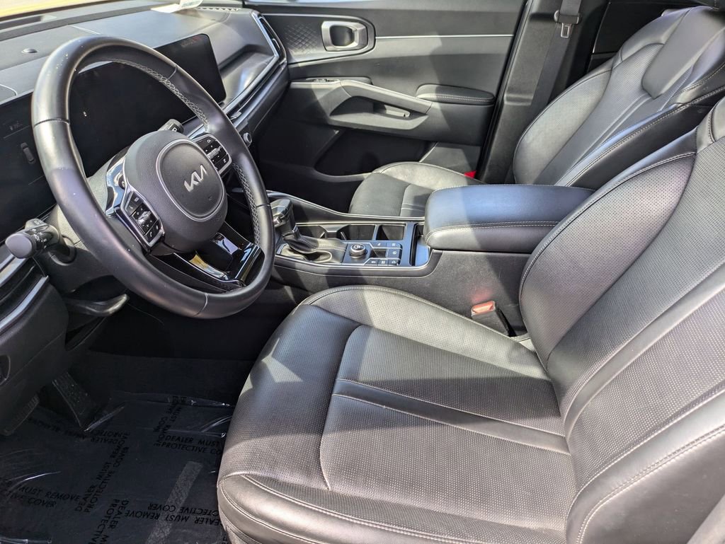 Used 2024 Kia Sorento S image 23