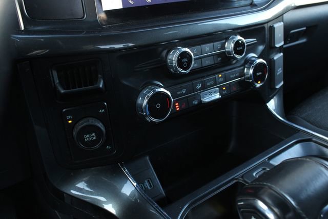 Used 2022 Ford F150 XLT w/ Equipment Group 302A High image 16