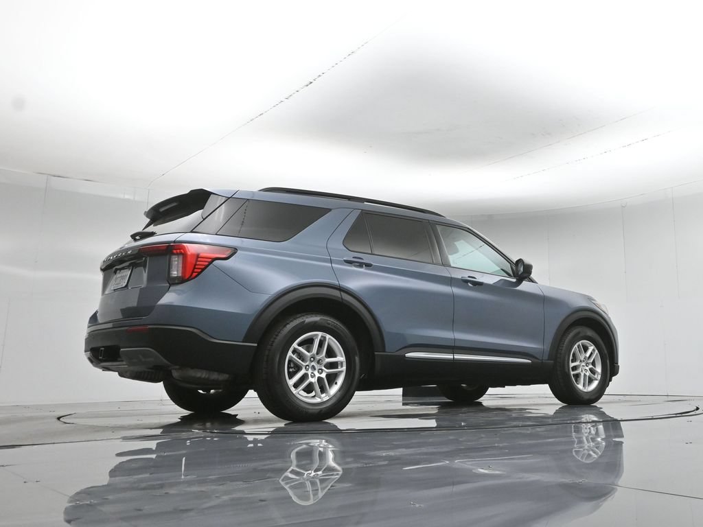 Used 2025 Ford Explorer Active w/ Active Comfort Package RWD image 51
