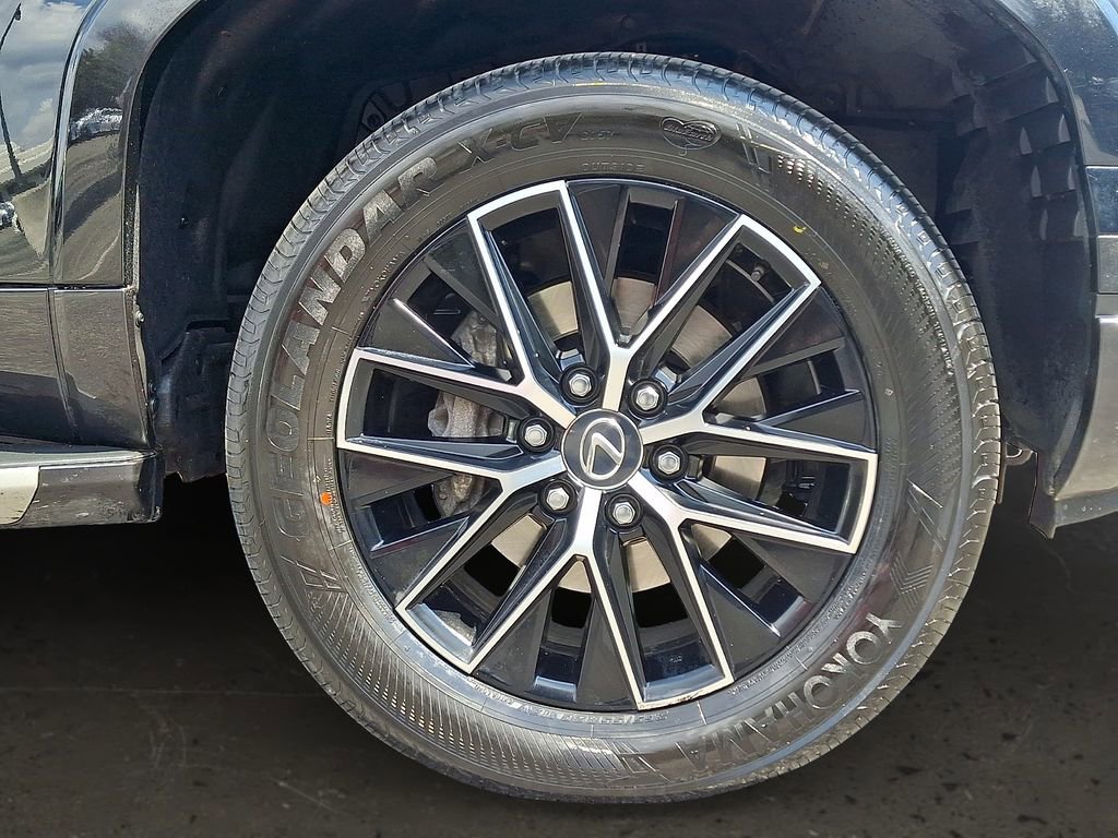 Used 2024 Lexus GX 550 AWD/4WD image 9
