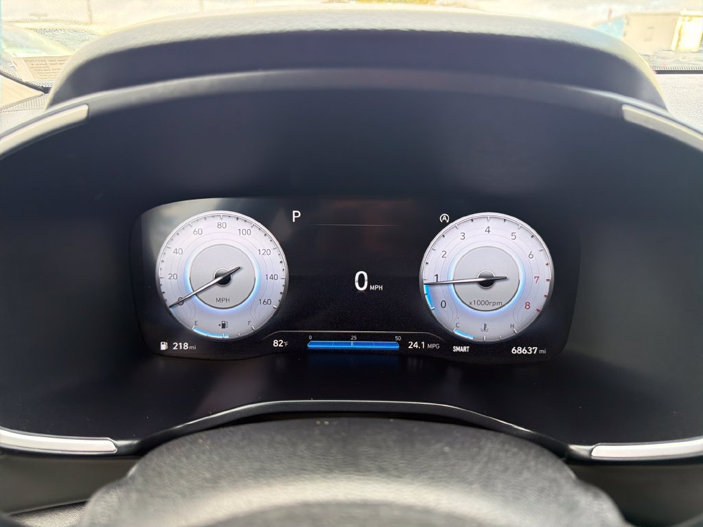Used 2022 Hyundai Santa Fe SEL w/ Convenience + Premium Package FWD image 17