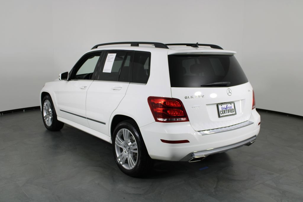 Used 2015 Mercedes-Benz GLK 350 4MATIC image 3