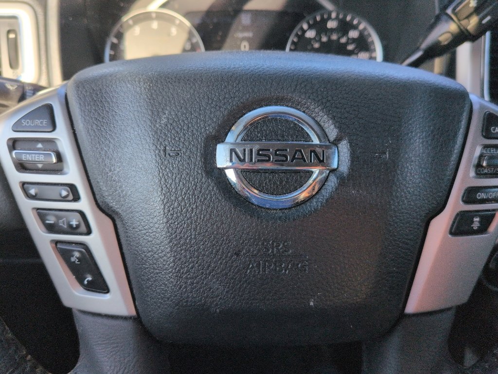 Used 2021 Nissan Titan SV w/ SV Convenience Package AWD/4WD image 12