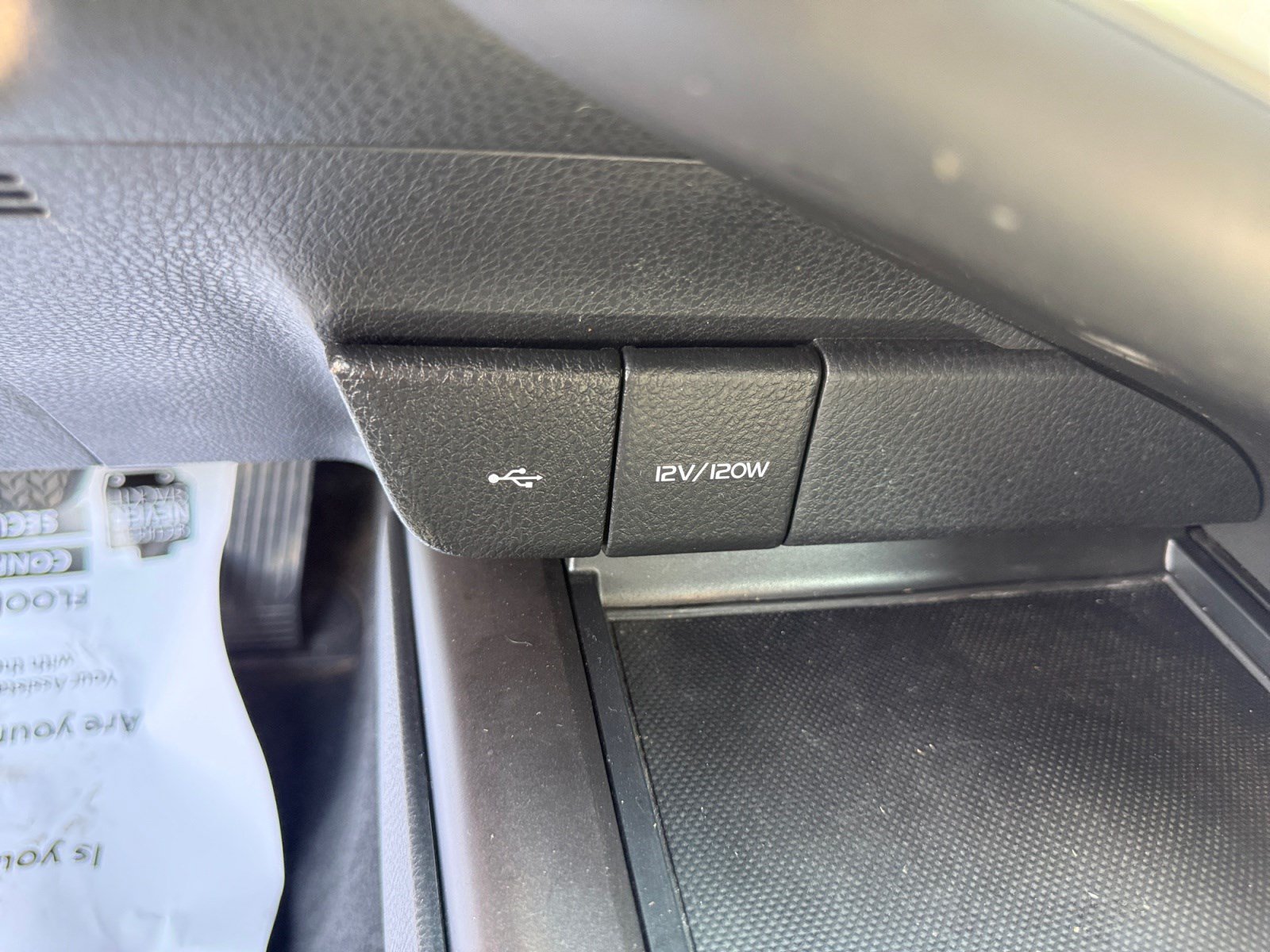 Certified 2024 Toyota Camry SE FWD image 31
