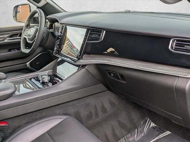 Used 2022 Jeep Wagoneer Series III w/ Flexible Seating Group image 23