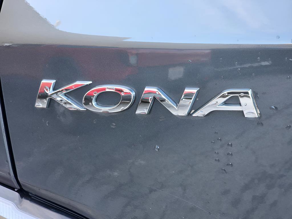 Used 2022 Hyundai Kona Limited FWD image 13