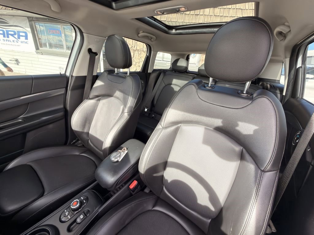 Used 2019 MINI Cooper Countryman S w/ Convenience Package image 20