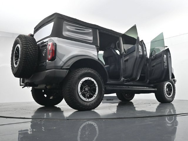 Certified 2023 Ford Bronco Outer Banks w/ Sasquatch Package AWD/4WD image 39