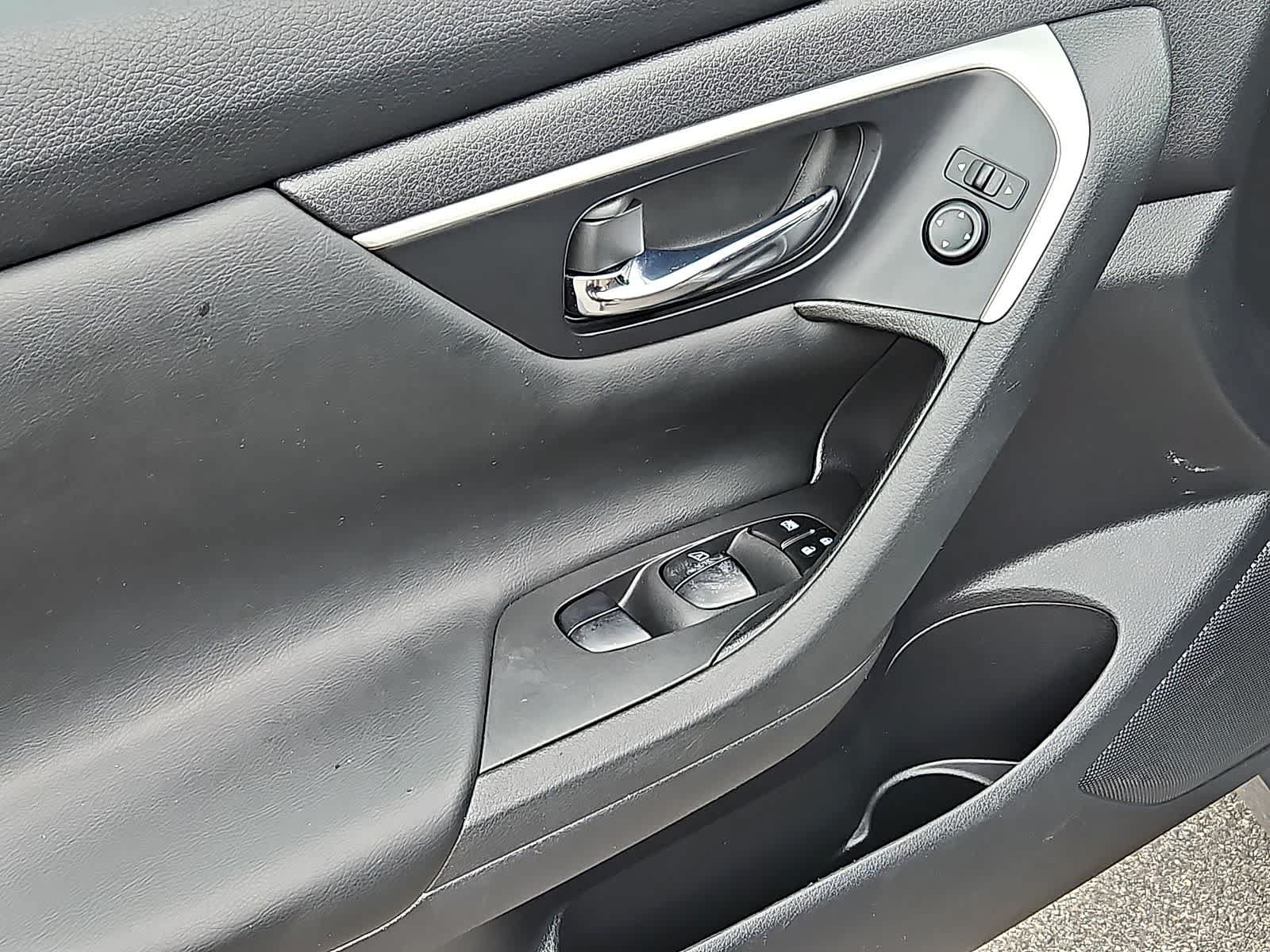 Used 2017 Nissan Altima 2.5 SV FWD image 27