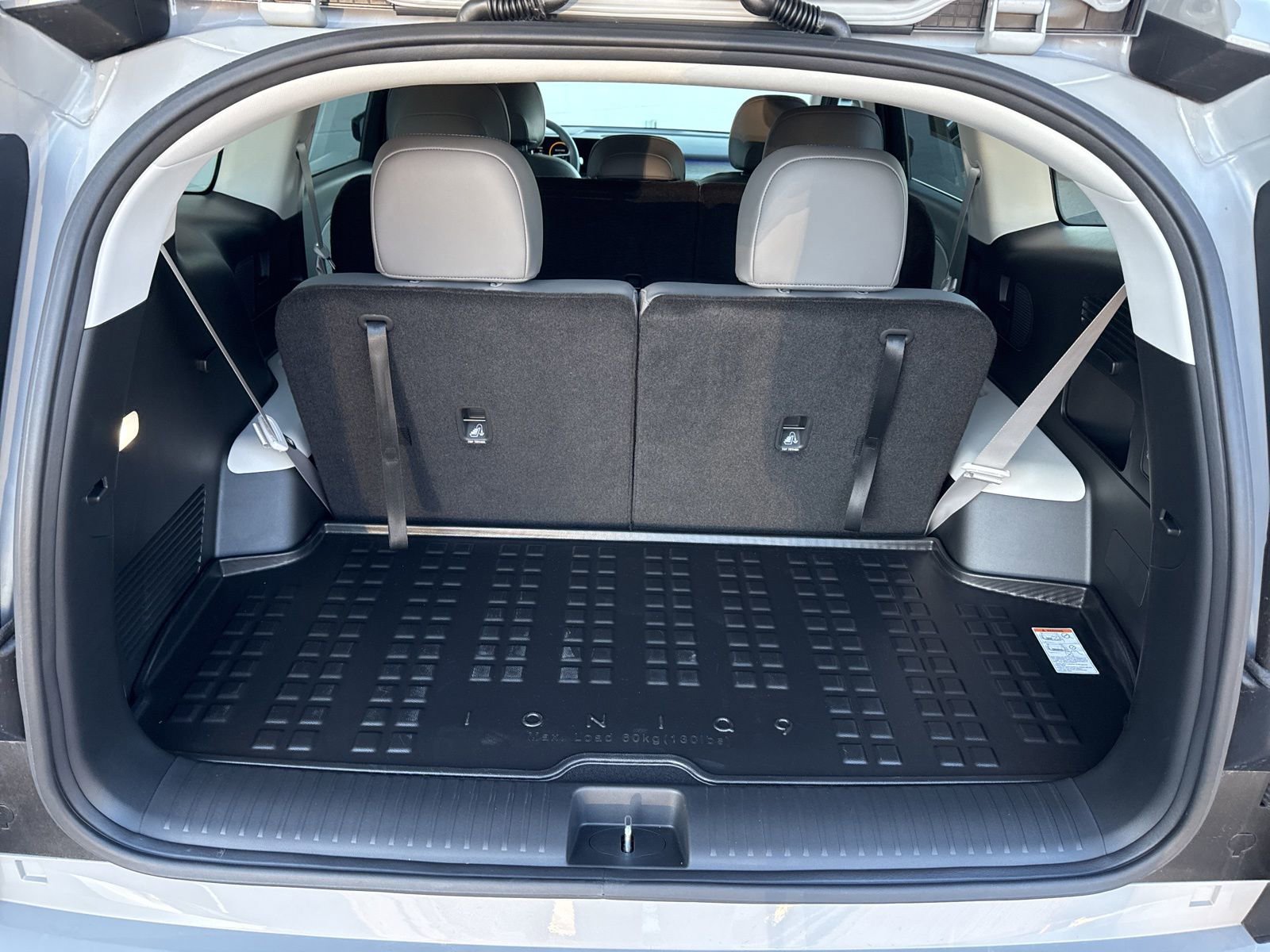 Used 2026 Hyundai Ioniq 9 SEL image 11