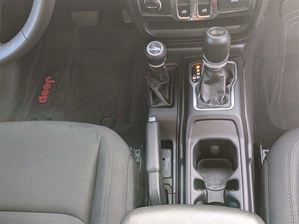 Used 2023 Jeep Wrangler Sport S image 17