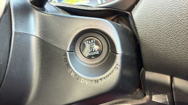 Used 2016 Jeep Renegade Trailhawk w/ Cold Weather Group AWD/4WD image 13