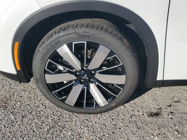 New 2026 Mitsubishi Outlander SE FWD image 3