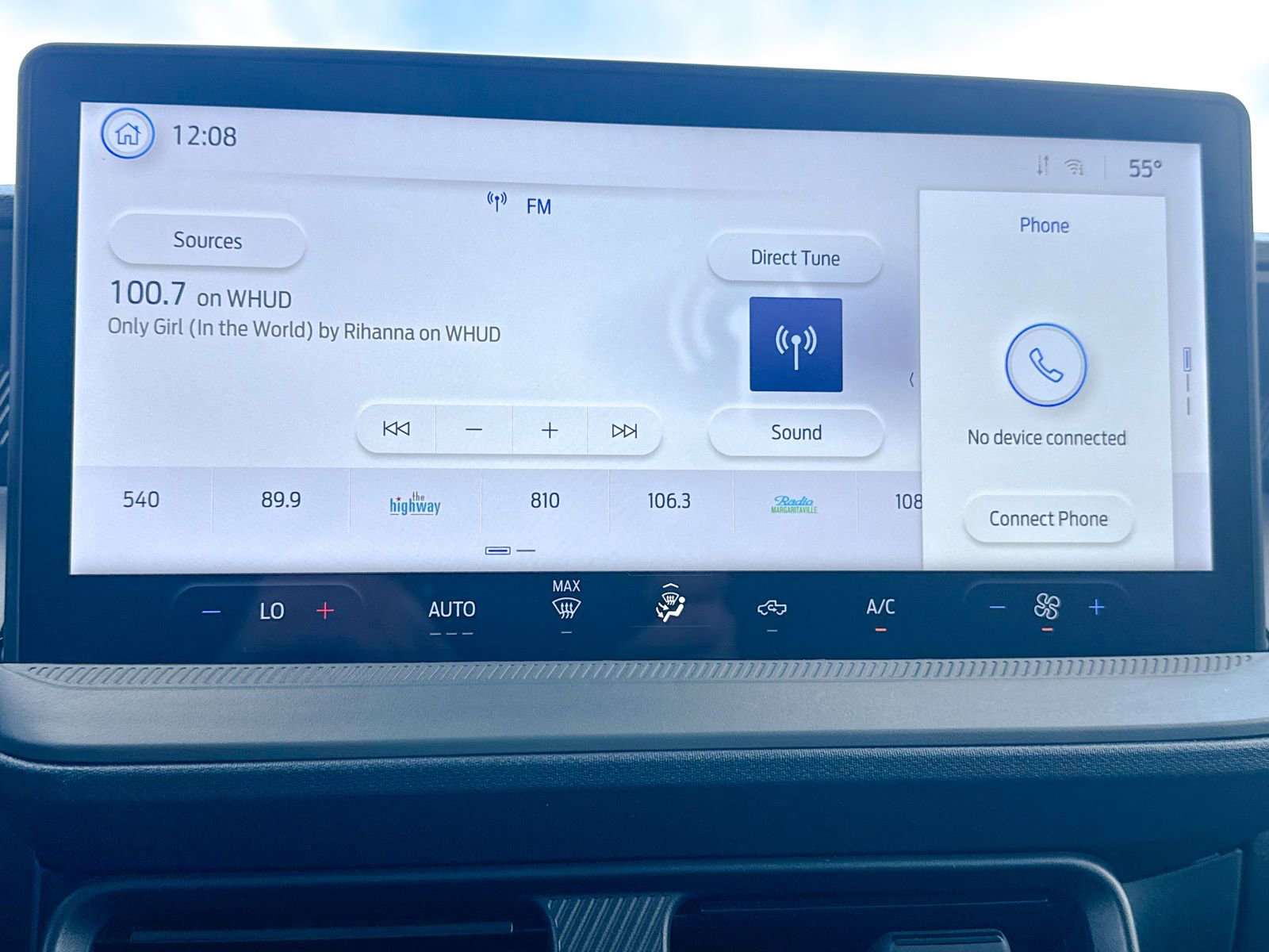 Used 2025 Ford Maverick XL w/ Equipment Group 102A AWD/4WD image 25