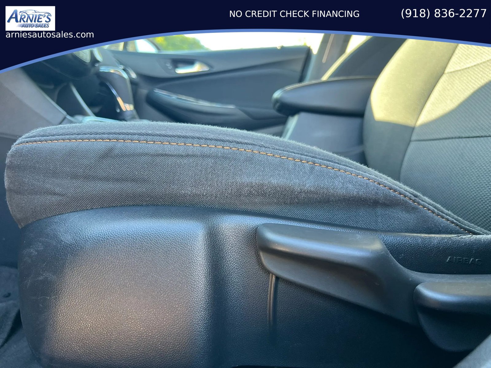Used 2017 Chevrolet Cruze LS FWD image 19
