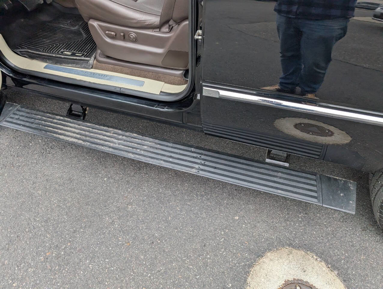 Used 2014 Cadillac Escalade Platinum image 12