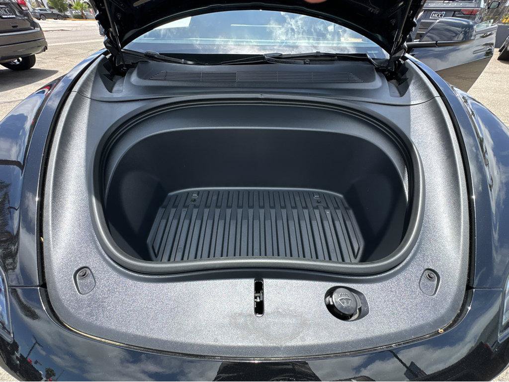 Used 2025 Tesla Model 3 Long Range RWD image 36