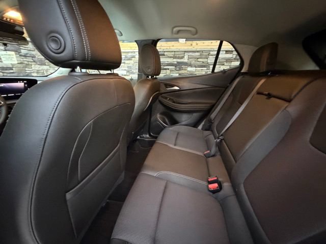Used 2024 Buick Encore GX Preferred w/ Comfort Package AWD/4WD image 32