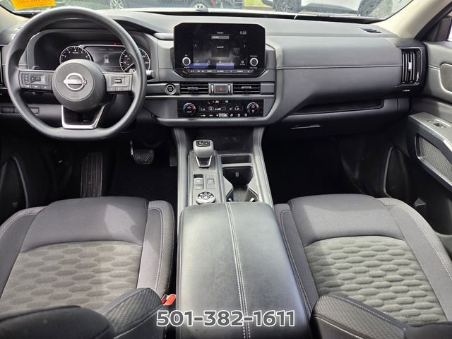 Used 2024 Nissan Pathfinder S AWD/4WD image 12