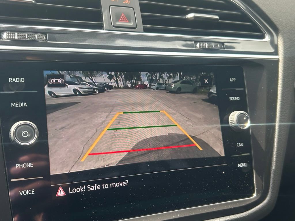 Certified 2022 Volkswagen Tiguan SE R-Line image 19