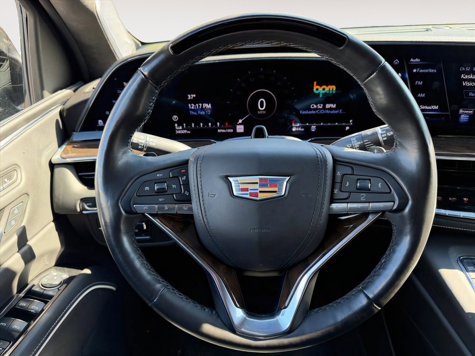 Used 2024 Cadillac Escalade Sport Platinum w/ LPO, ONYX Package image 14