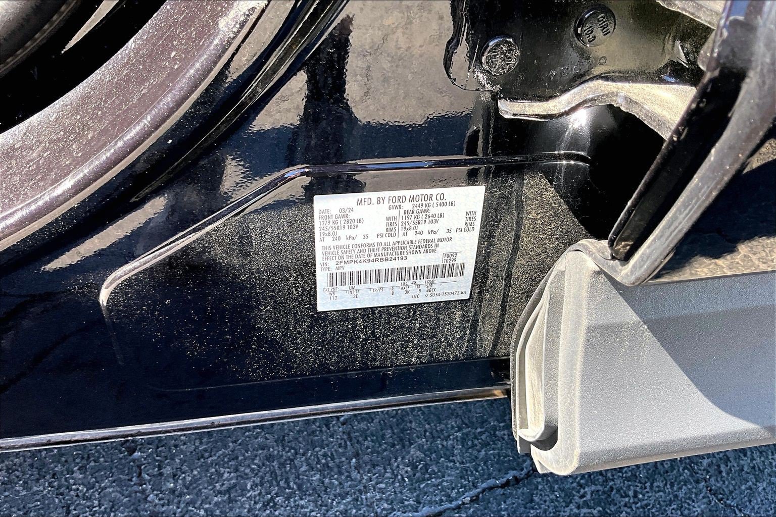 Used 2024 Ford Edge Titanium AWD/4WD image 35