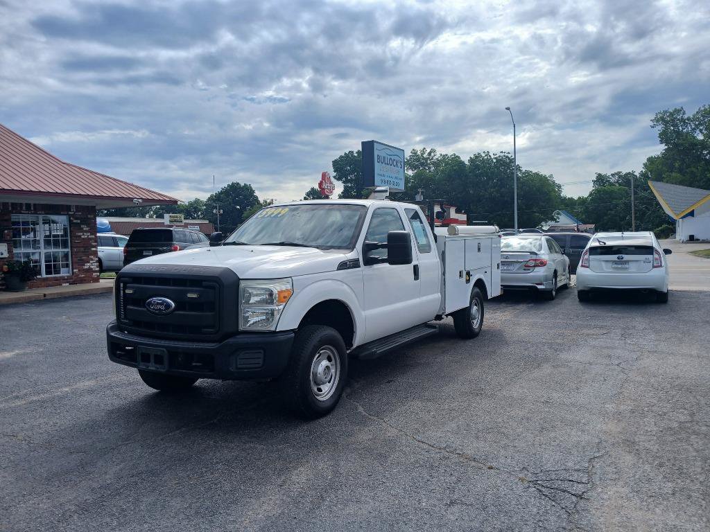Used 2011 Ford F250 XL AWD/4WD image 1