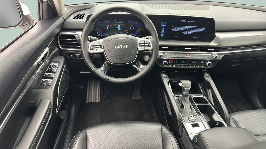 Used 2025 Kia Telluride S AWD/4WD image 11