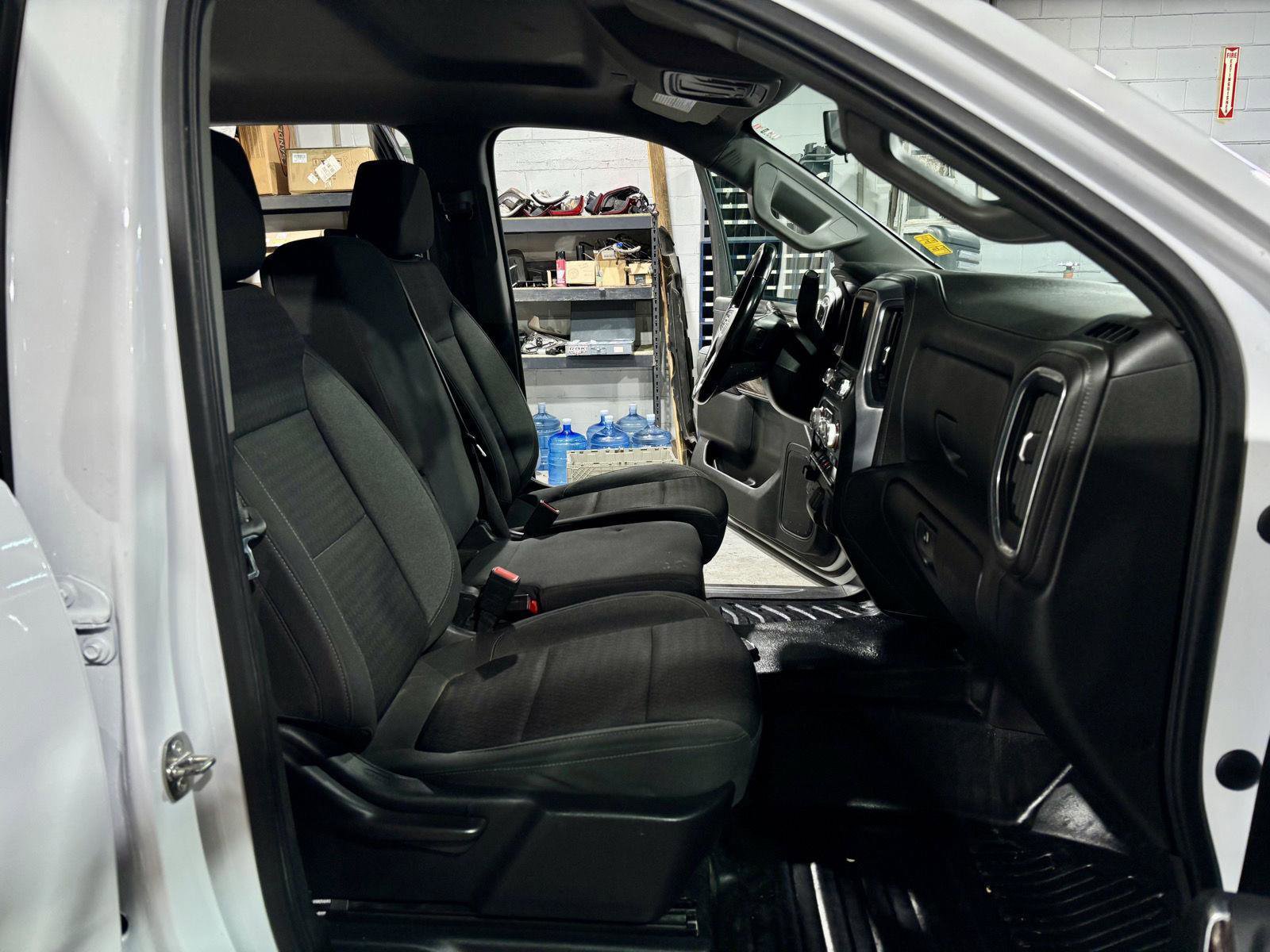 Used 2023 GMC Sierra 2500 SLE w/ SLE Convenience Package image 17