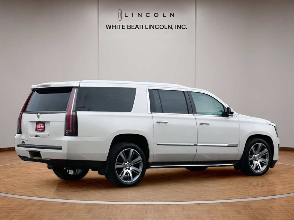 Used 2015 Cadillac Escalade ESV Luxury AWD/4WD image 5