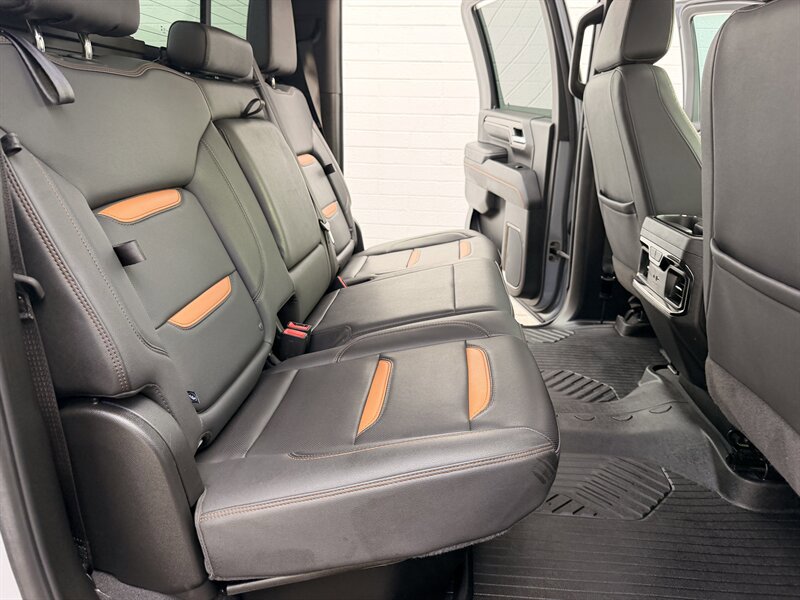 Used 2024 GMC Sierra 2500 AT4 w/ AT4 Premium Plus Package AWD/4WD image 28