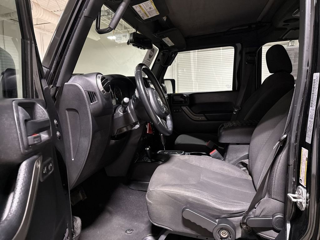 Used 2018 Jeep Wrangler Unlimited Sport S image 17