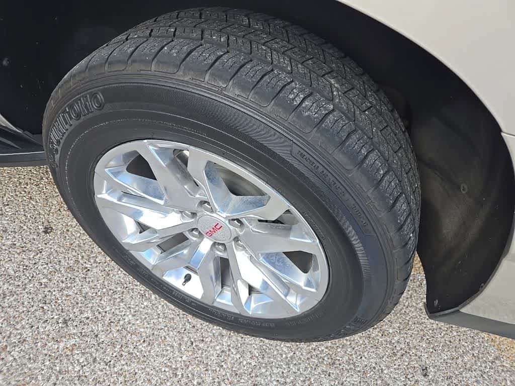 Used 2023 GMC Yukon SLT w/ SLT Premium Package RWD image 6