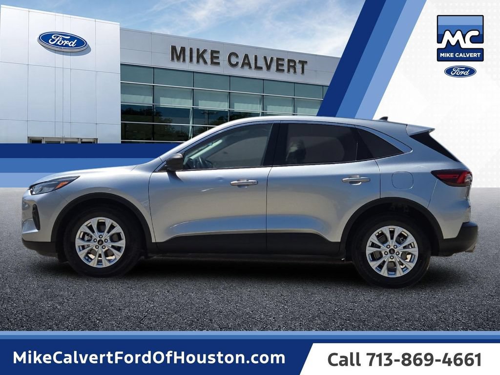 Used 2023 Ford Escape Active FWD image 2