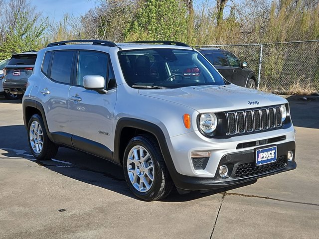 Used 2021 Jeep Renegade Latitude w/ Sun & Sound Group video 3