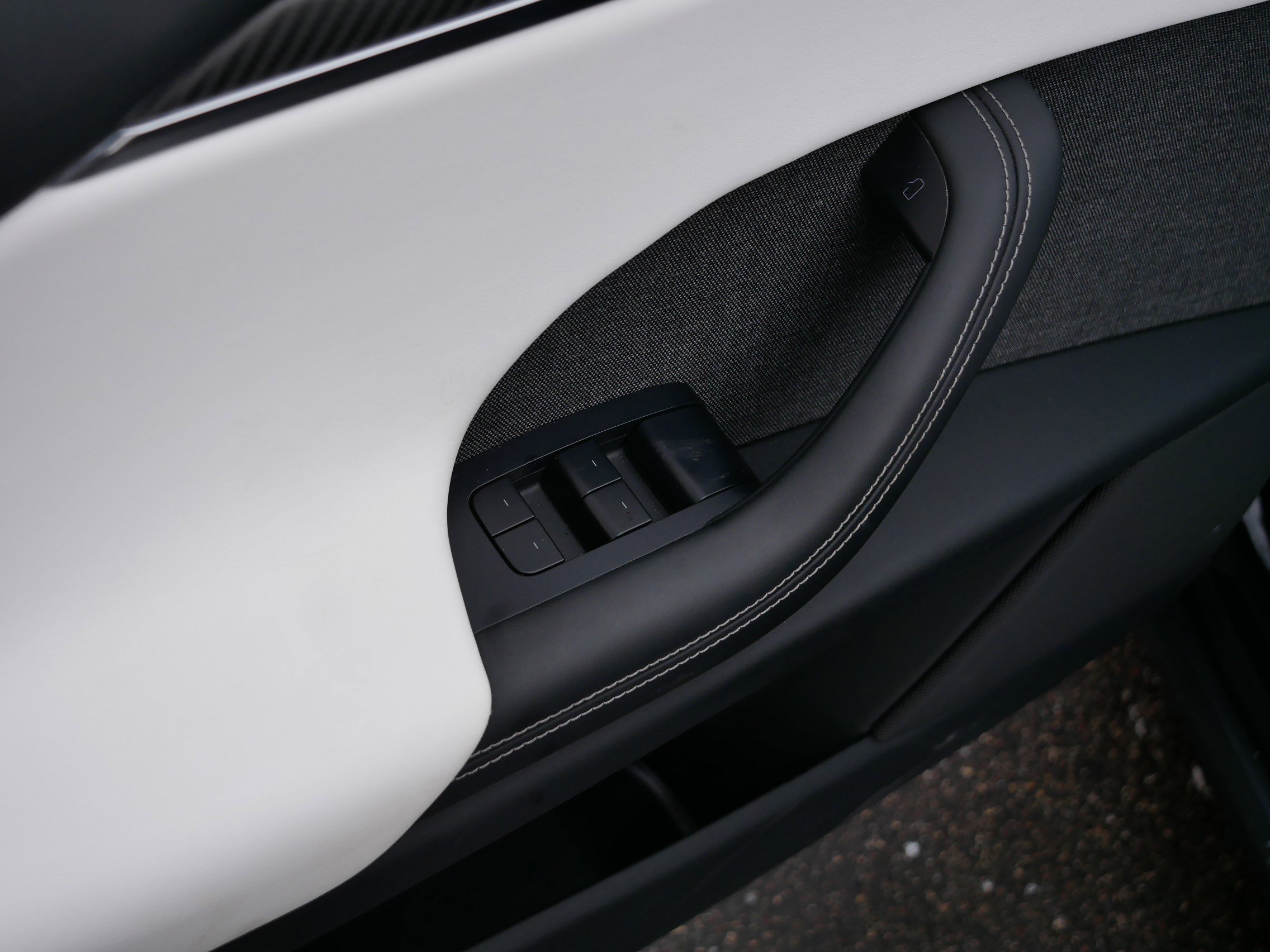 Used 2024 Tesla Model X Plaid image 19